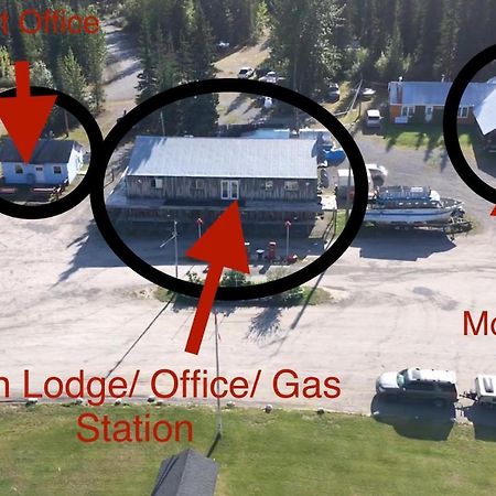 Double G Service Muncho Lake Luaran gambar